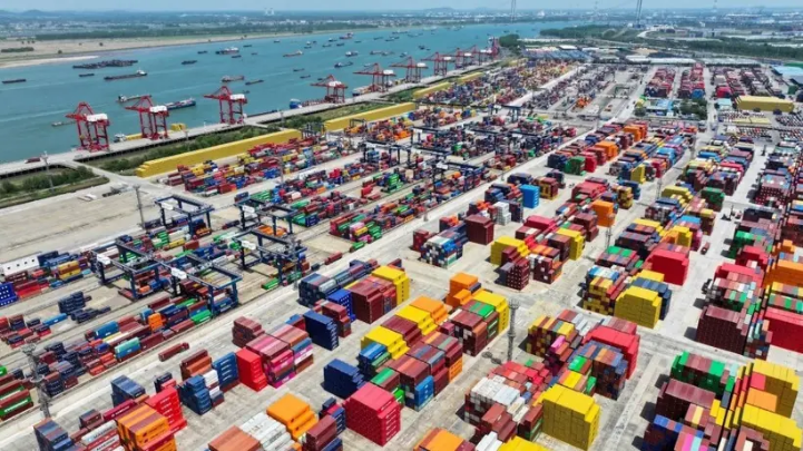 Trung Quốc nới lỏng xuất khẩu hàng hóa lưỡng dụng sang Mỹ